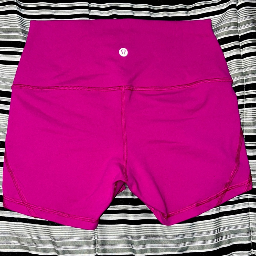 lululemon pink shorts